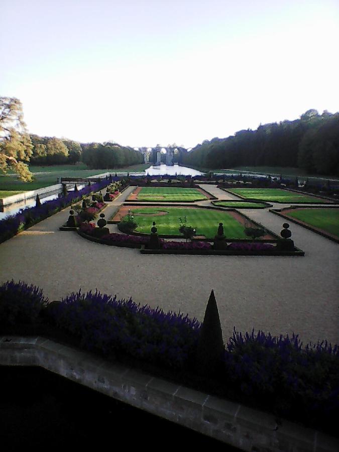 Chambres D'Hotes Gobillon Maintenon Dış mekan fotoğraf